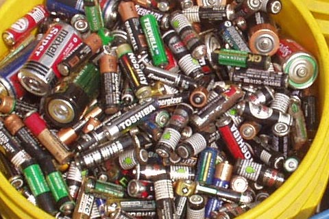 蓄电瓶回收_电池锂电池回收_回收旧电池多少钱